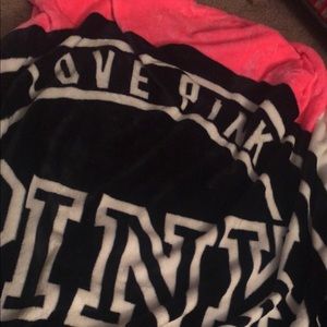 PINK Throw